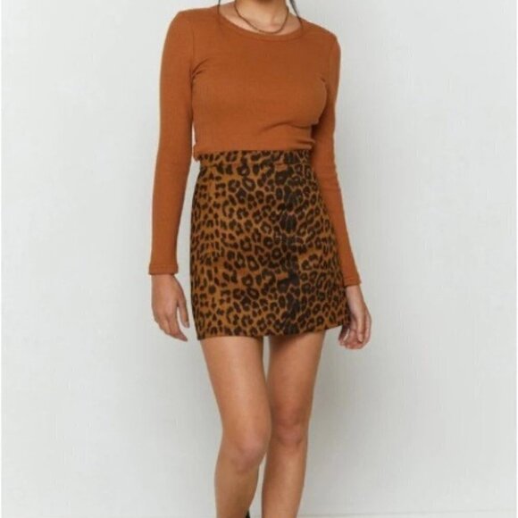 WILDSIDE leopard Print Mini Skirt - Picture 6 of 10